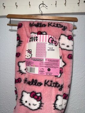 Hello Kitty Pink White Plush Faux Fur Throw Blanket with Bows